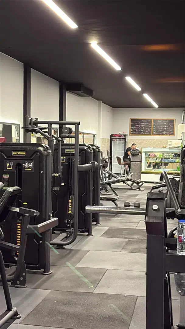 اجاره بوفه باشگاه ورزشی|اجارهٔ مغازه و غرفه|تهران, آرژانتین|دیوار