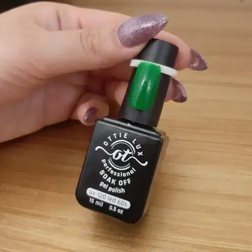 فروش فوری لاکژل اوتی. میزنلخن.صندلی ماساژ.با تخفیف|آرایشی، بهداشتی، درمانی|فلاورجان, |دیوار