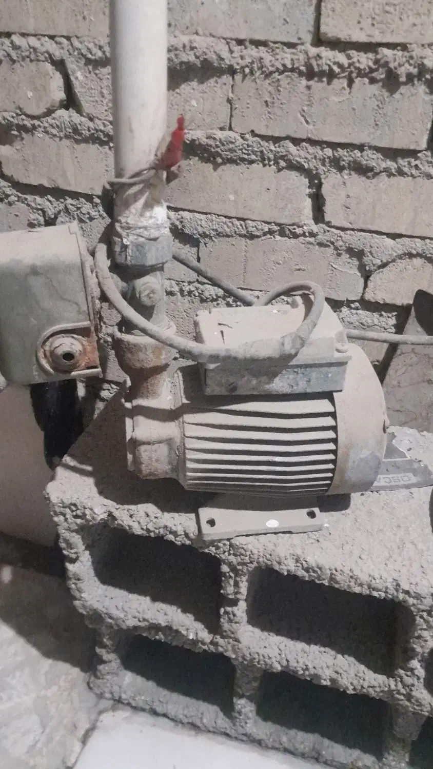 پمپ اب نیم اسب تمیز  قیمت ۱۸۰۰|سایر لوازم برقی|اهواز, شهرک رزمندگان|دیوار