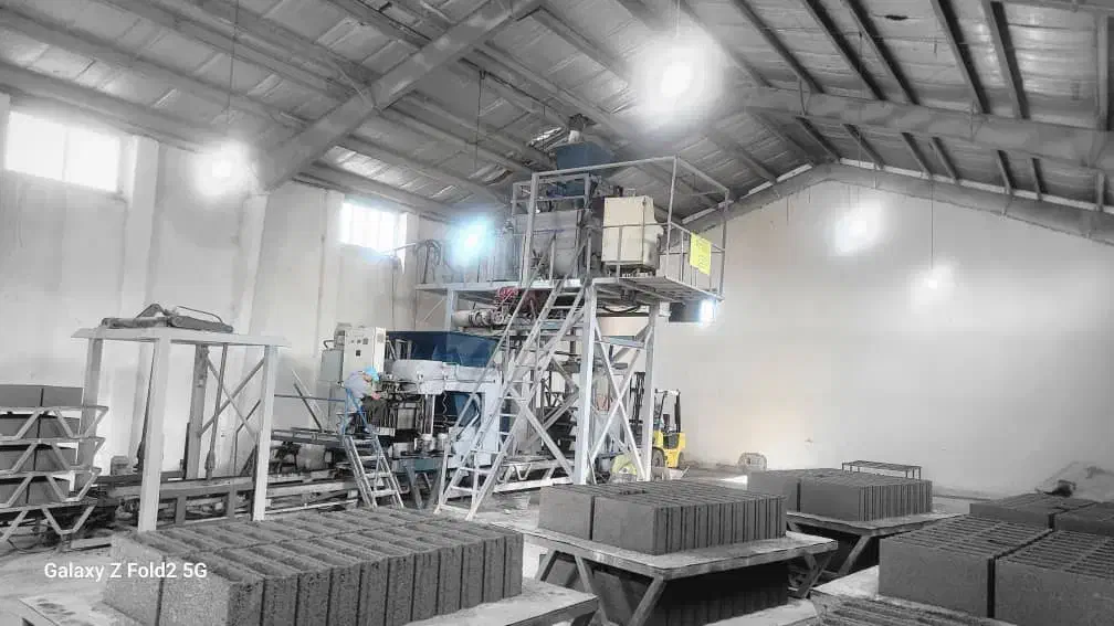 بلوک استاندارد زیر قیمت کل بازار(با دستگاه اتومات)|مصالح و تجهیزات ساختمان|رشت, لاکان|دیوار