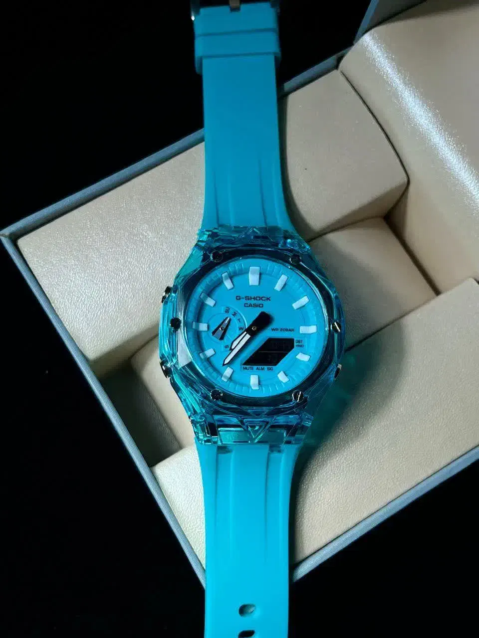 جیشاک اصل|ساعت|اراک, |دیوار