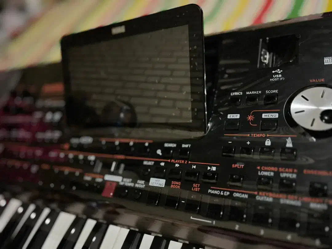 ارگ pa1000|پیانو، کیبورد، آکاردئون|اهواز, شهرک توسعه نیشکر|دیوار