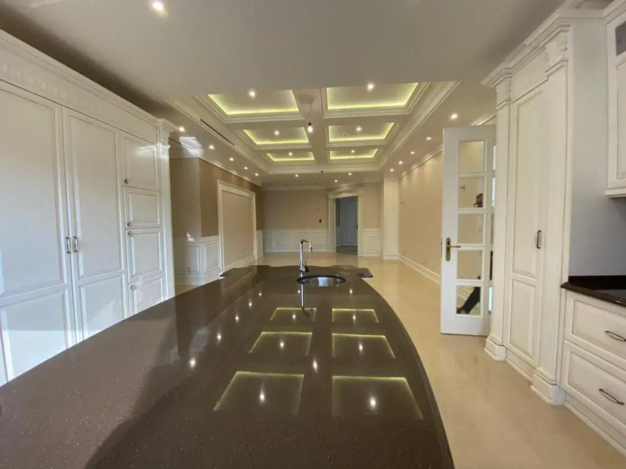 210فرمانیه شرقی ثروتی برج باغ قابل تحسین|فروش آپارتمان|تهران, کامرانیه|دیوار