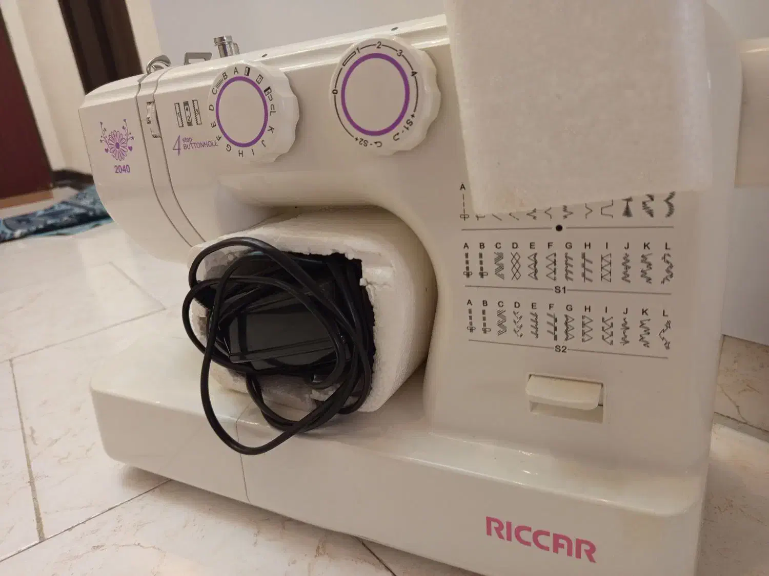 چرخ خیاطی نو|چرخ خیاطی و ریسندگی|فولادشهر, فولادشهر|دیوار