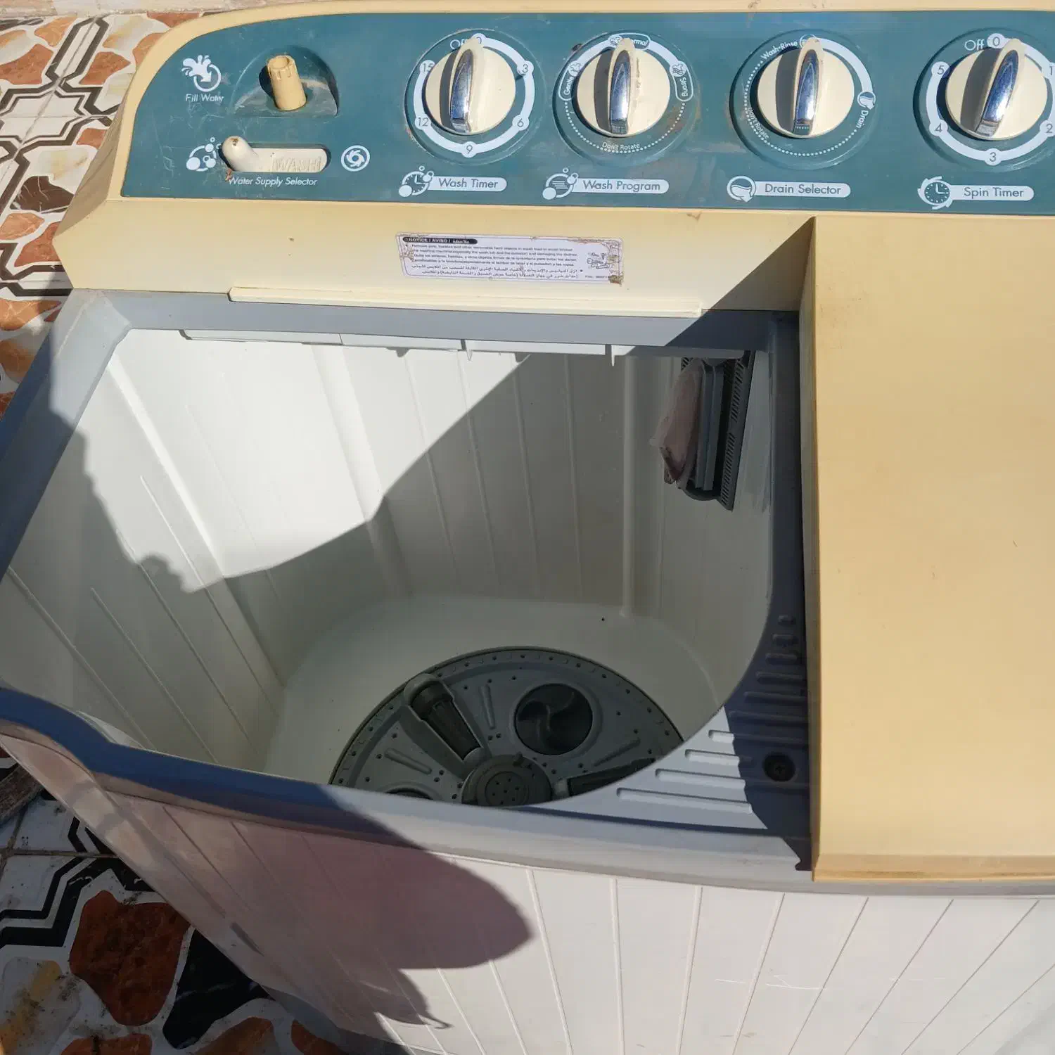 لباسشویی|ماشین لباسشویی و خشک‌کن لباس|رودان, |دیوار