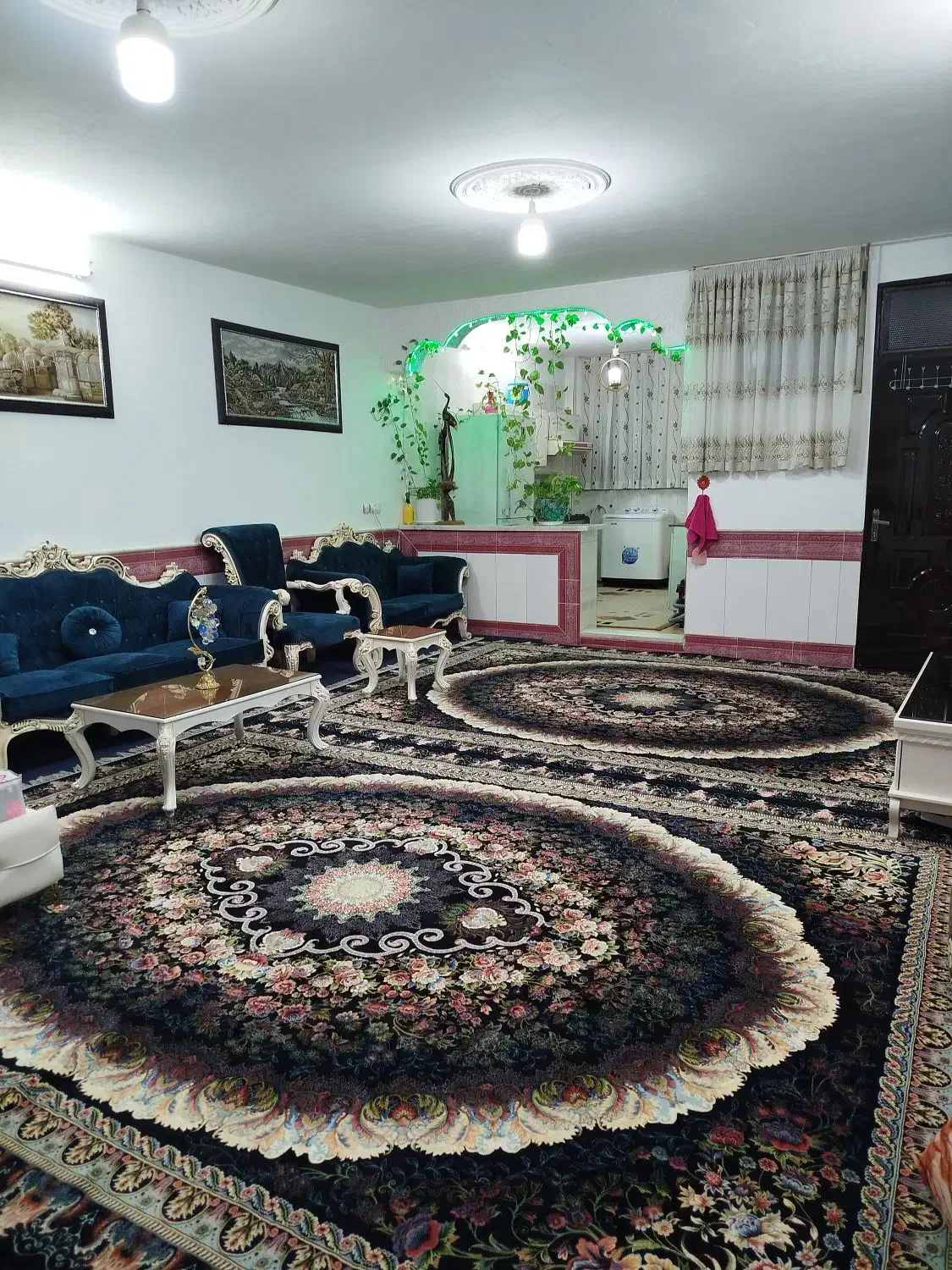 شیک وتمیز و مجهز میباشد|اجارهٔ کوتاهمدت آپارتمان و سوئیت|قم, کلهری|دیوار