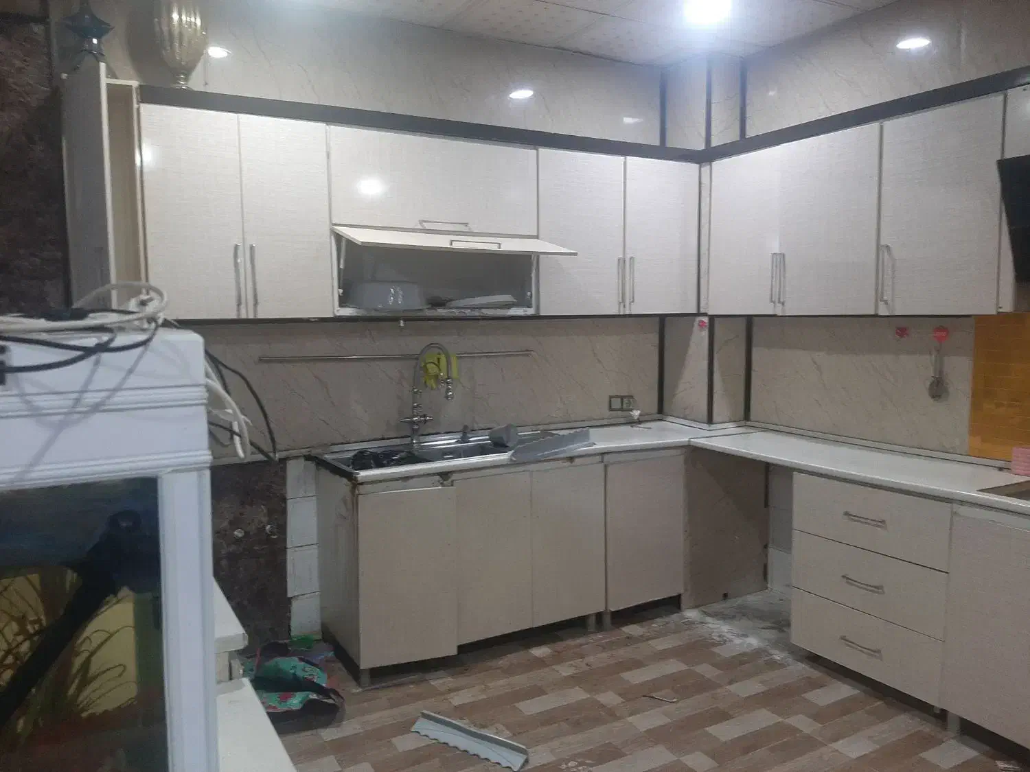 20مترکابینت|مصالح و تجهیزات ساختمان|زابل, |دیوار