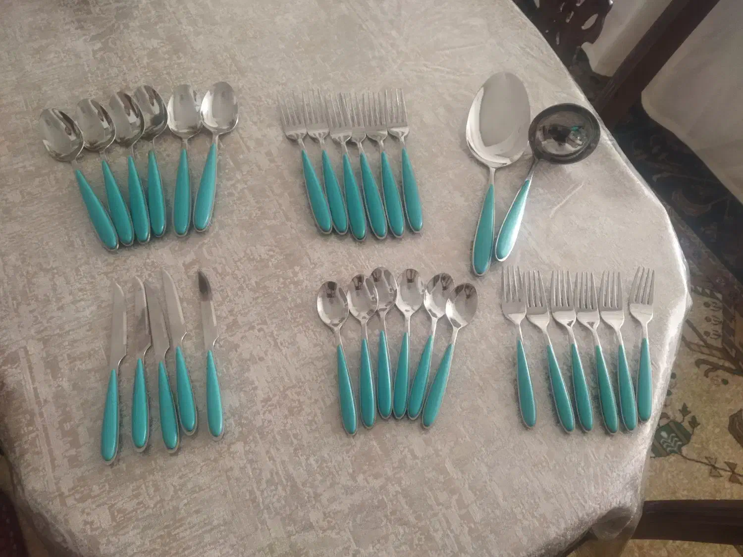 سرویس قاشق چنگال با کفگیر ملاقه|ظروف سرو و پذیرایی|شیروان (خراسان), |دیوار