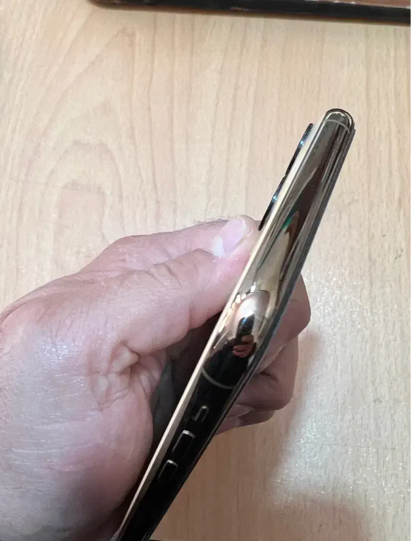 ایفون ۱۱ پرومکس بدون نقطه‌بسیار تمیز،۲سیم کارت ZAA|موبایل|اصفهان, جلفا|دیوار