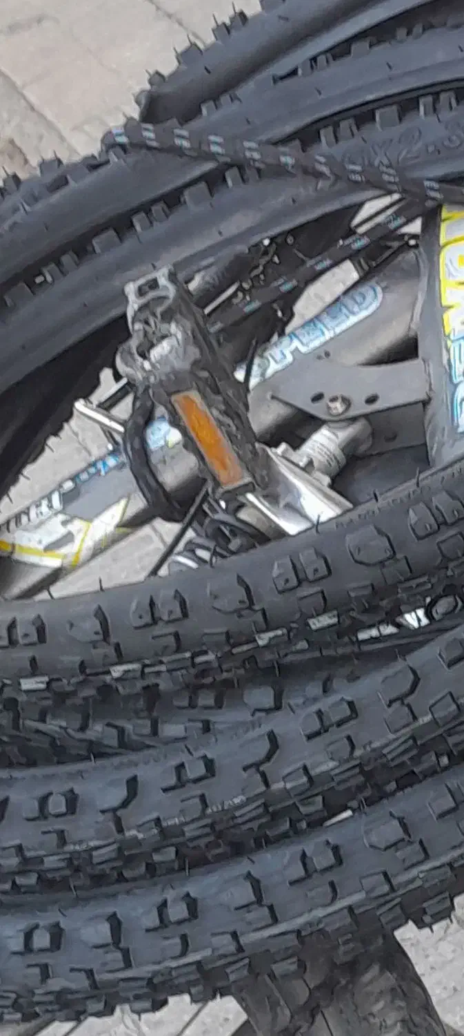 لاستیک دوچرخه ۲۶ و ۲۴|دوچرخه، اسکیت، اسکوتر|تهران, نیروی دریایی|دیوار