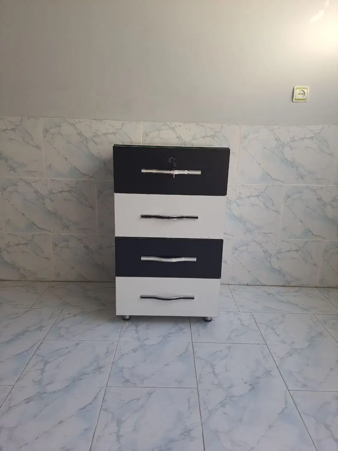 کمد|جاکفشی، کمد، دراور|بجنورد, |دیوار