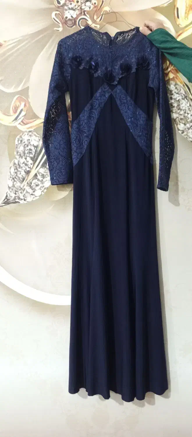 پیراهن مجلسی نو|لباس|شیروان (خراسان), |دیوار