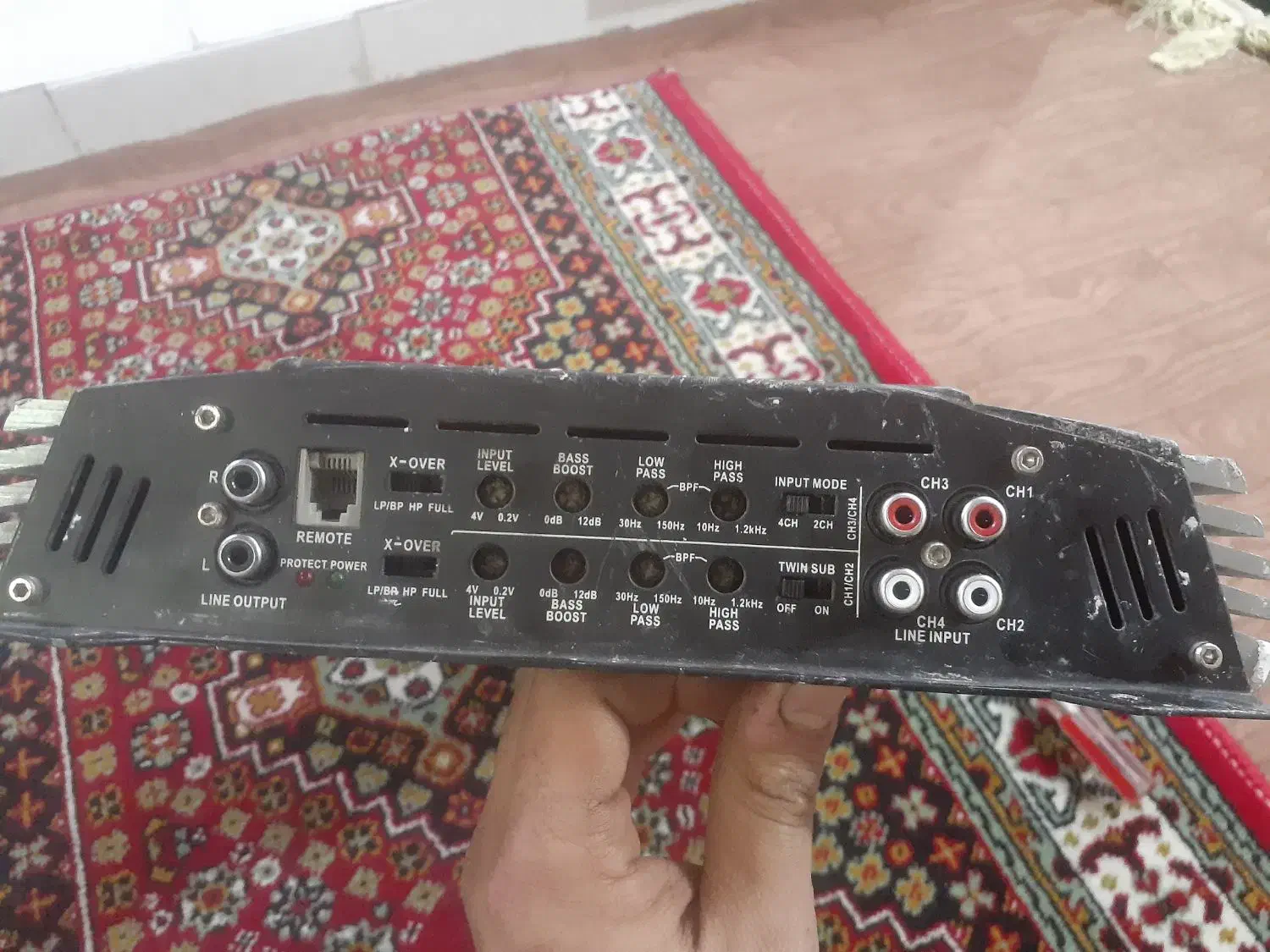 آمپلی فایر|صوتی و تصویری|ری, علایین|دیوار