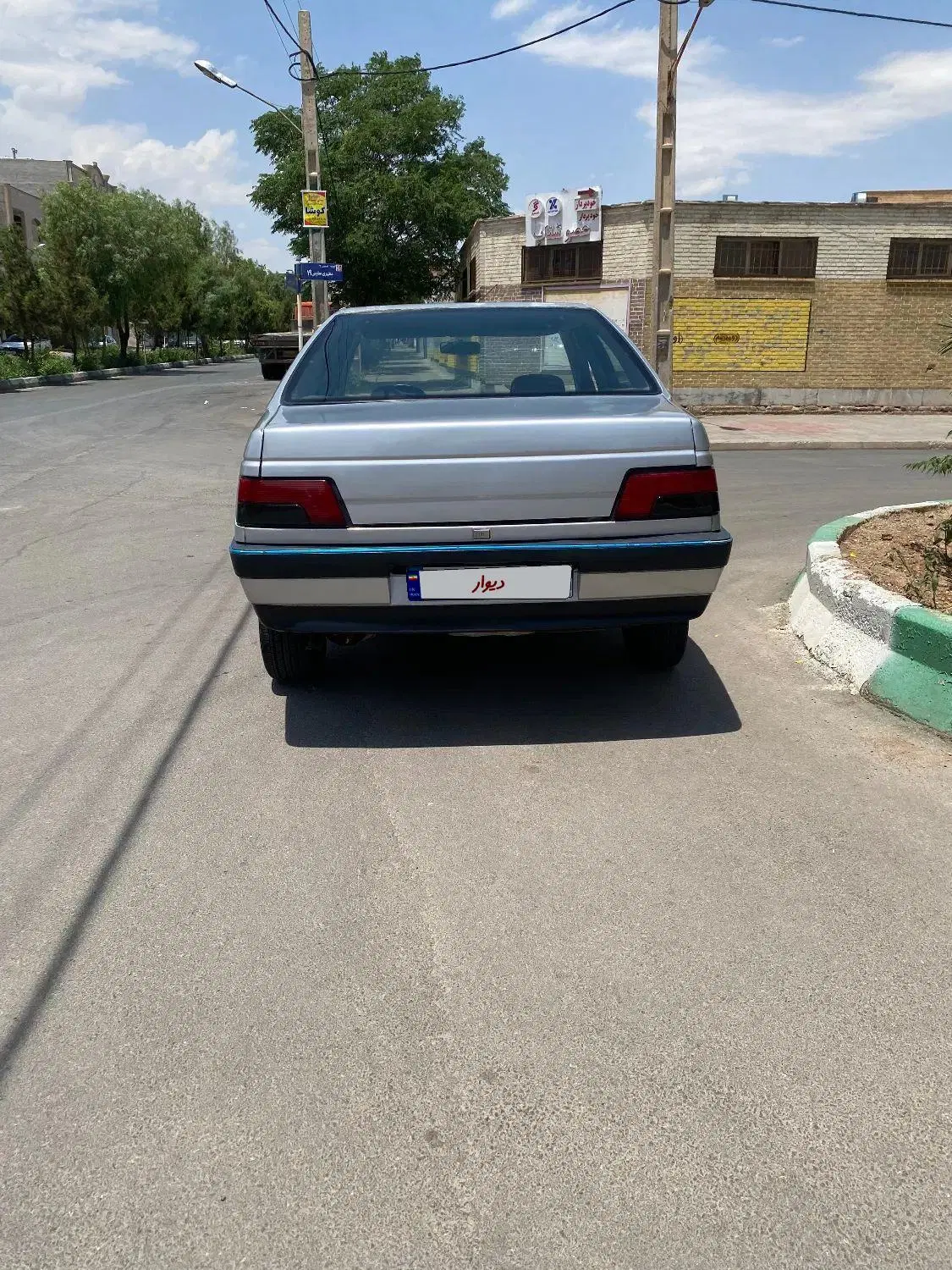 405 مدل ۸۴|خودرو سواری و وانت|ساوه, |دیوار