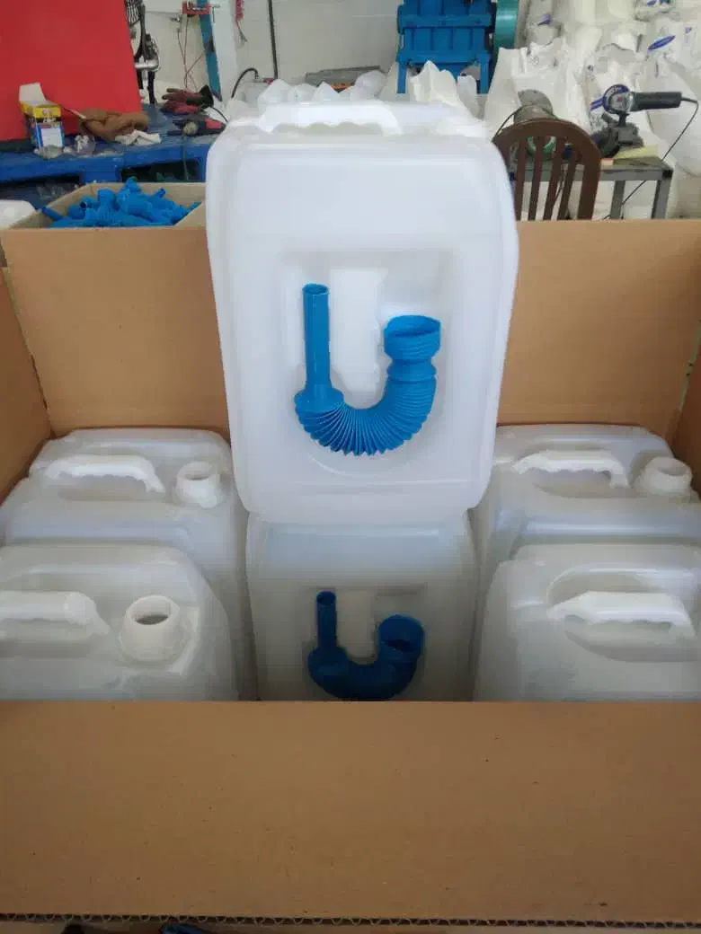 دبه ناز دار گالن نازل دار کمپری دبه کمپینگی|ظروف نگهدارنده، پلاستیکی، یکبارمصرف|تهران, اسکندری|دیوار