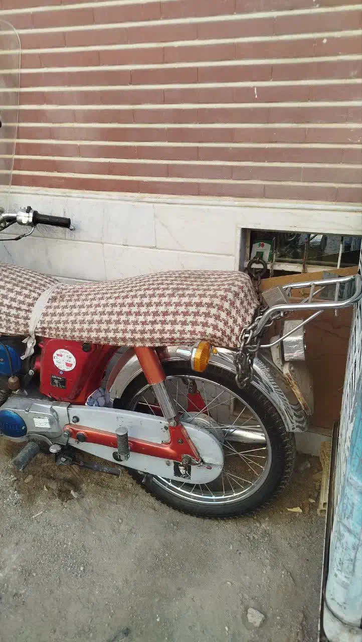 یاماها۱۰۰ ۹۰s درصدفابریک تمیزخوش رخ|موتورسیکلت|قم, قلعه یزدیها|دیوار