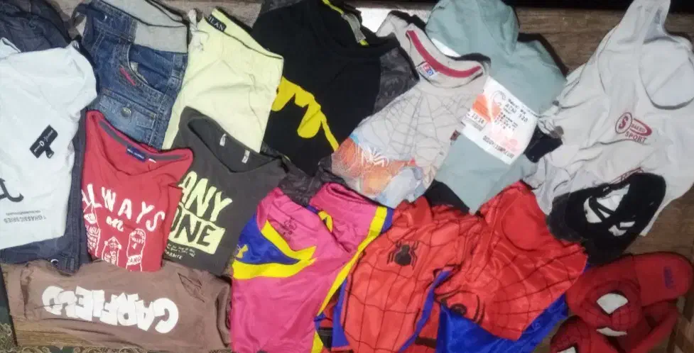 لباس مناسب ۴ یا ۵ سال|کفش و لباس بچه|تهران, افسریه شمالی|دیوار