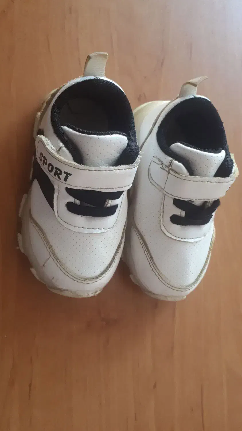 کتانی های سالم و زیبا مناسب کوچولوهای نو پا|کیف، کفش، کمربند|زرندیه, |دیوار