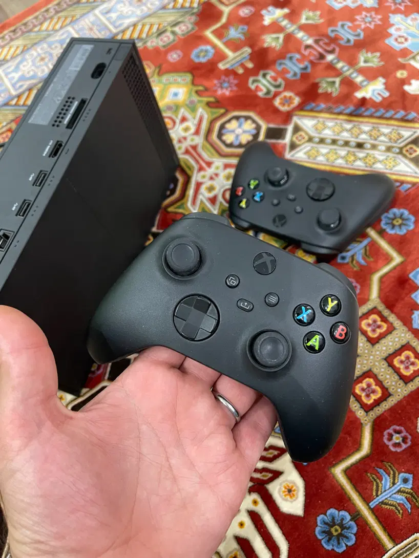 Xbox s 1t|کنسول، بازی ویدئویی و آنلاین|تهران, شهرک فردوس (حسینی)|دیوار