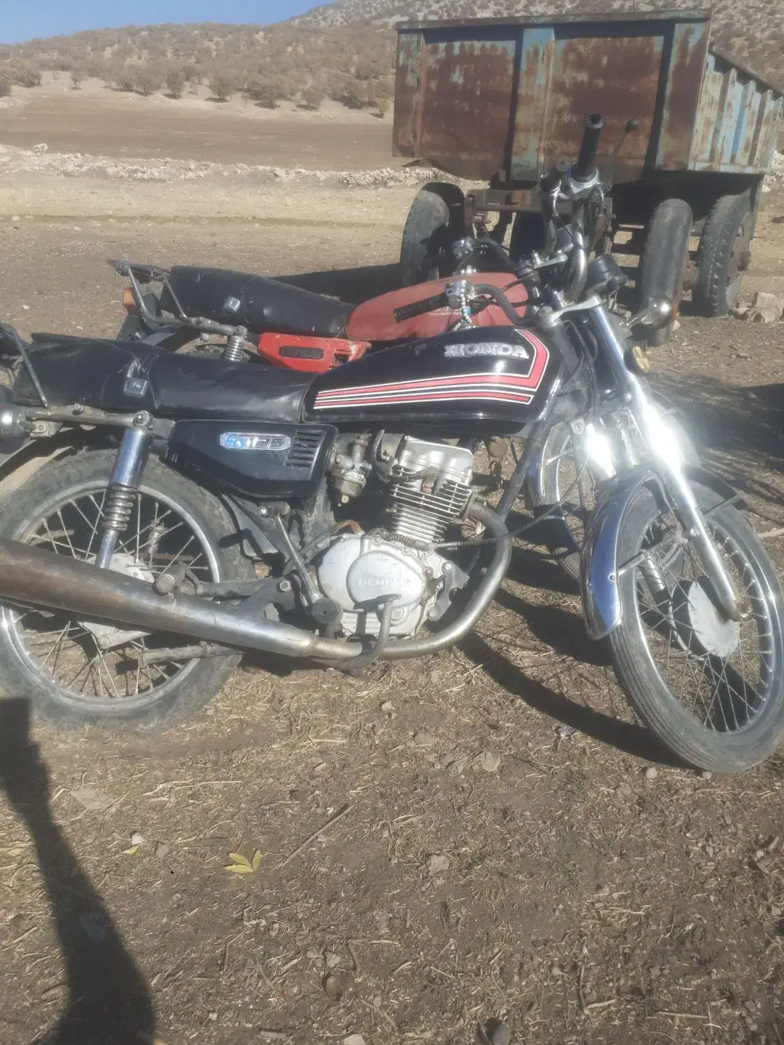 موتور ۱۲۵ چراغ گرد|موتورسیکلت|گهواره, |دیوار