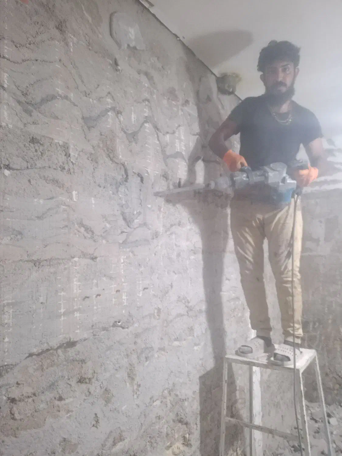 تعمیرات و تخریب کلی|خدمات پیشه و مهارت|آبادان, |دیوار