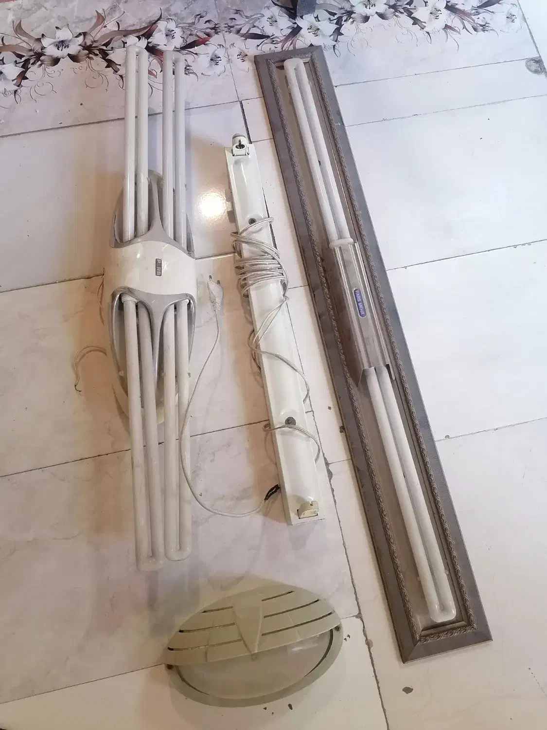 لامپ مهتابی|لامپ و چراغ|کرج, برغان|دیوار