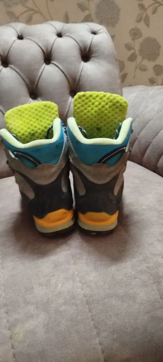 کفش کوهنوردی امریکایی مین دل|کیف، کفش، کمربند|مشهد, سید رضی|دیوار