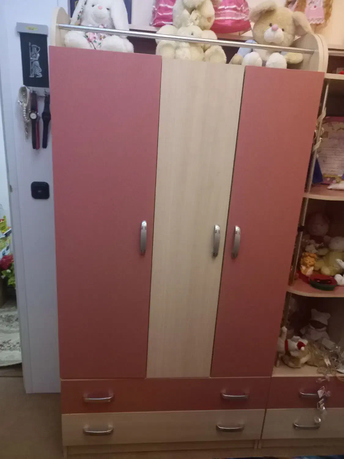 ست تختخواب نوجوان|تخت و سرویس خواب|اصفهان, بختیاردشت (شهرک پرتو)|دیوار