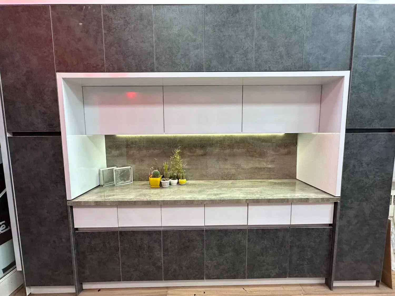 کابینت نمایشگاهی|مصالح و تجهیزات ساختمان|زنجان, |دیوار