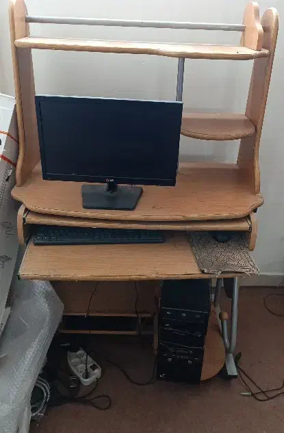 یک عدد دراور و میز کامپیوتر دست دوم|میز تحریر و کامپیوتر|یزد, |دیوار