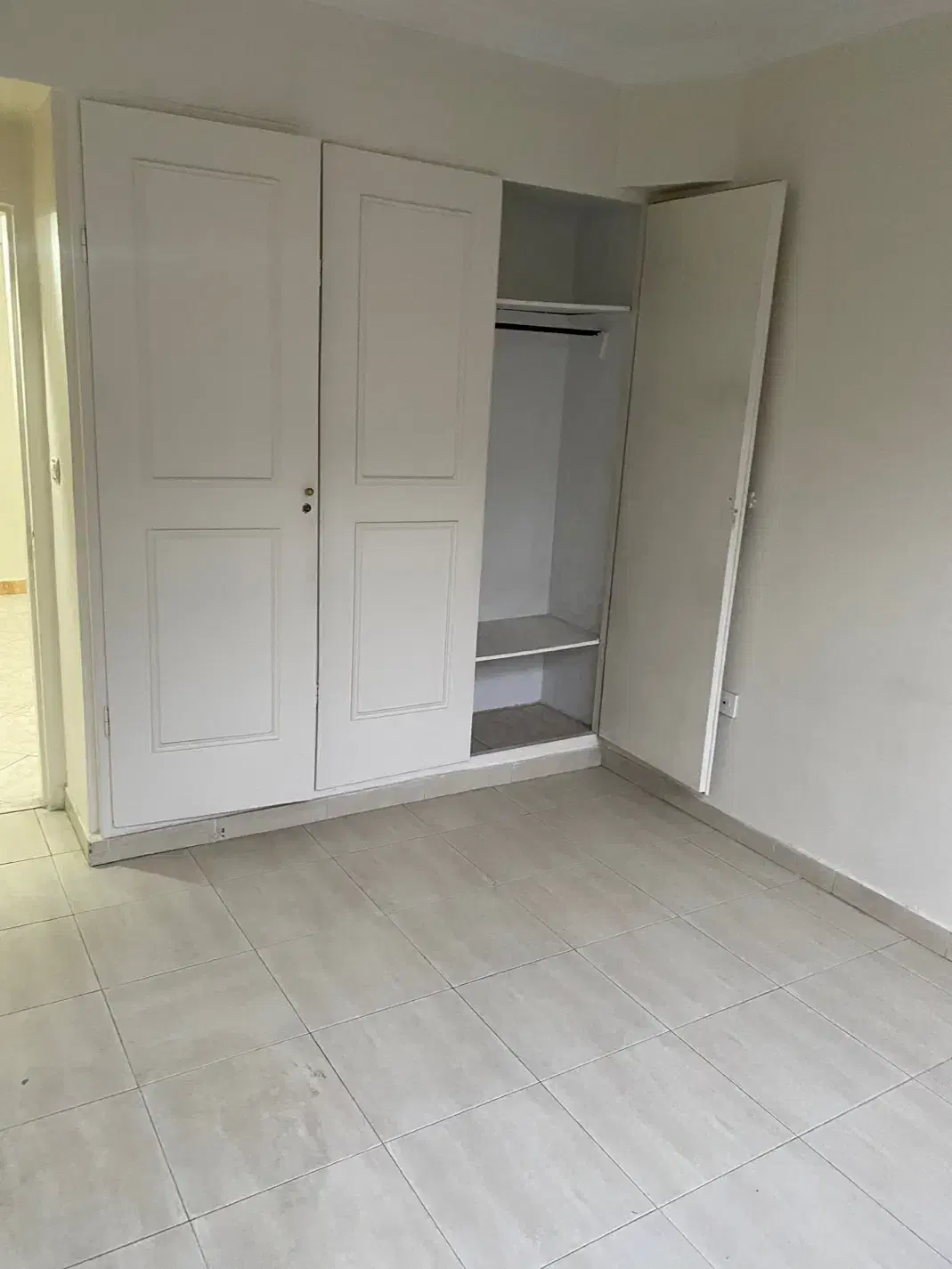 ۹۲ متر دو خواب فول امکانات