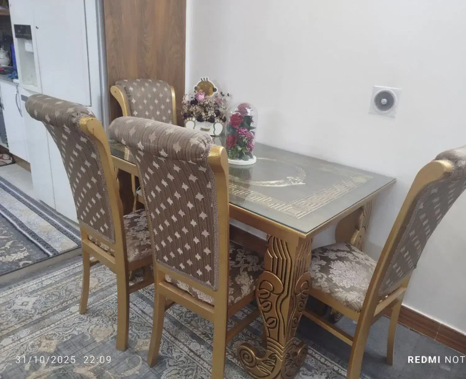 میز و صندلی غذاخوری|میز و صندلی غذاخوری|قم, طلاب غیر ایرانی|دیوار