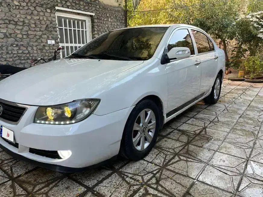 لیفان ۶۲۰ ۱۸۰۰ccجوان پسند|خودرو سواری و وانت|لنجان, |دیوار