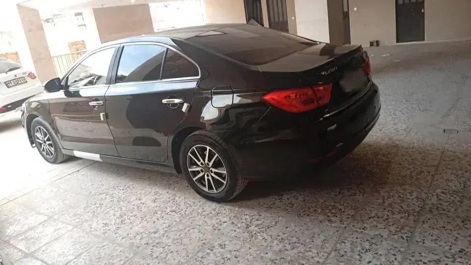 لیفان ۸۲۰|خودرو سواری و وانت|زاهدان, |دیوار