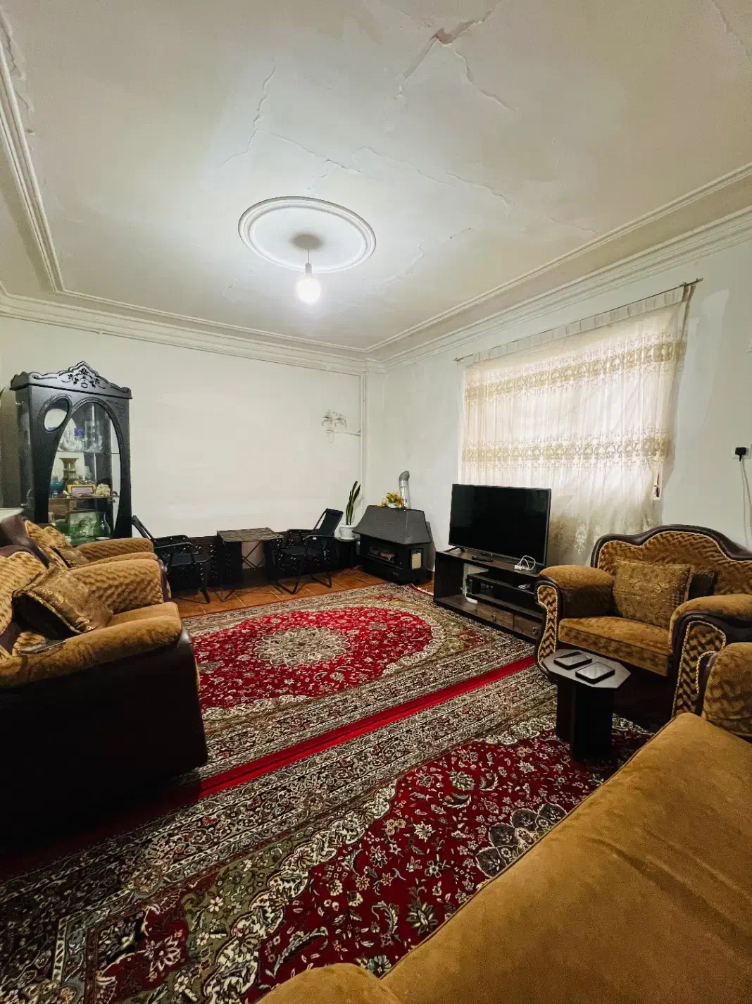 آپارتمان استقامت یک ۷۰ متر طبقه سوم دو خواب|اجارهٔ آپارتمان|رشت, شهریاران|دیوار