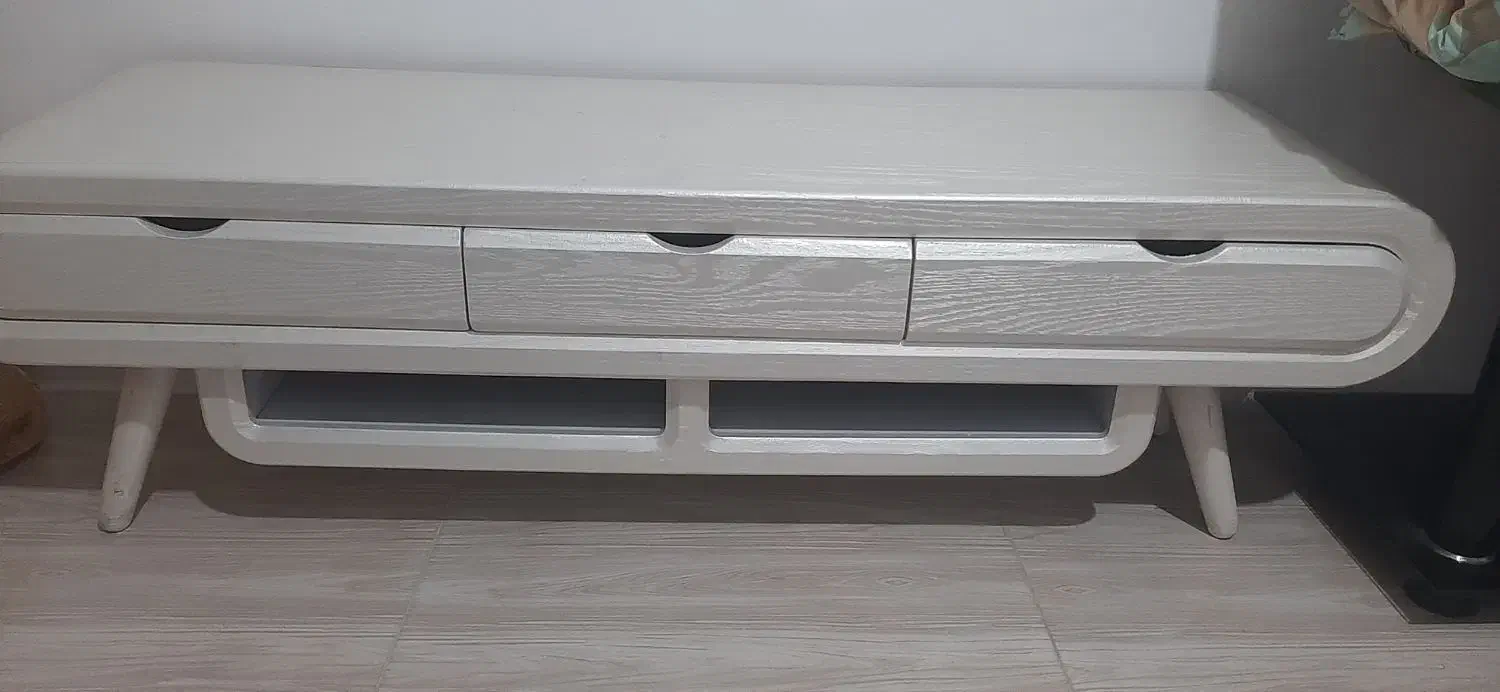 میز تلوزیون|میز تلویزیون|بندر انزلی, پیل علی باغ|دیوار