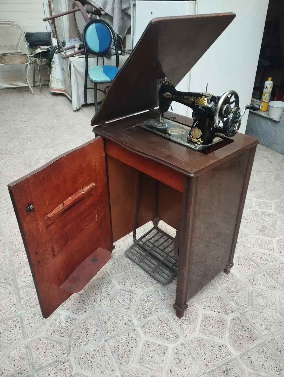 چرخ خیاطی قدیمی|کلکسیون اشیاء عتیقه|تهران, بوستان ولایت|دیوار