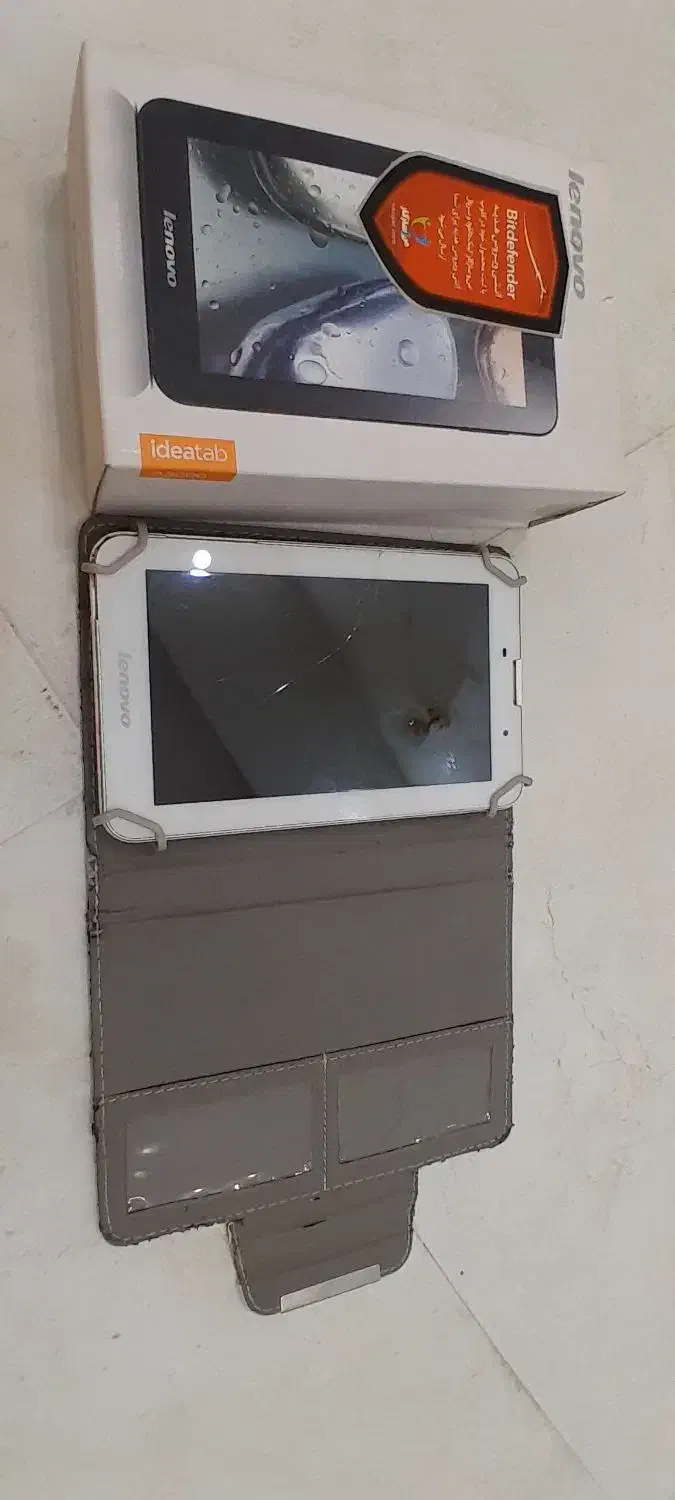 تبلت لنوو A3000 با جعبه و گارد میکی موس|تبلت|مشهد, الهیه|دیوار