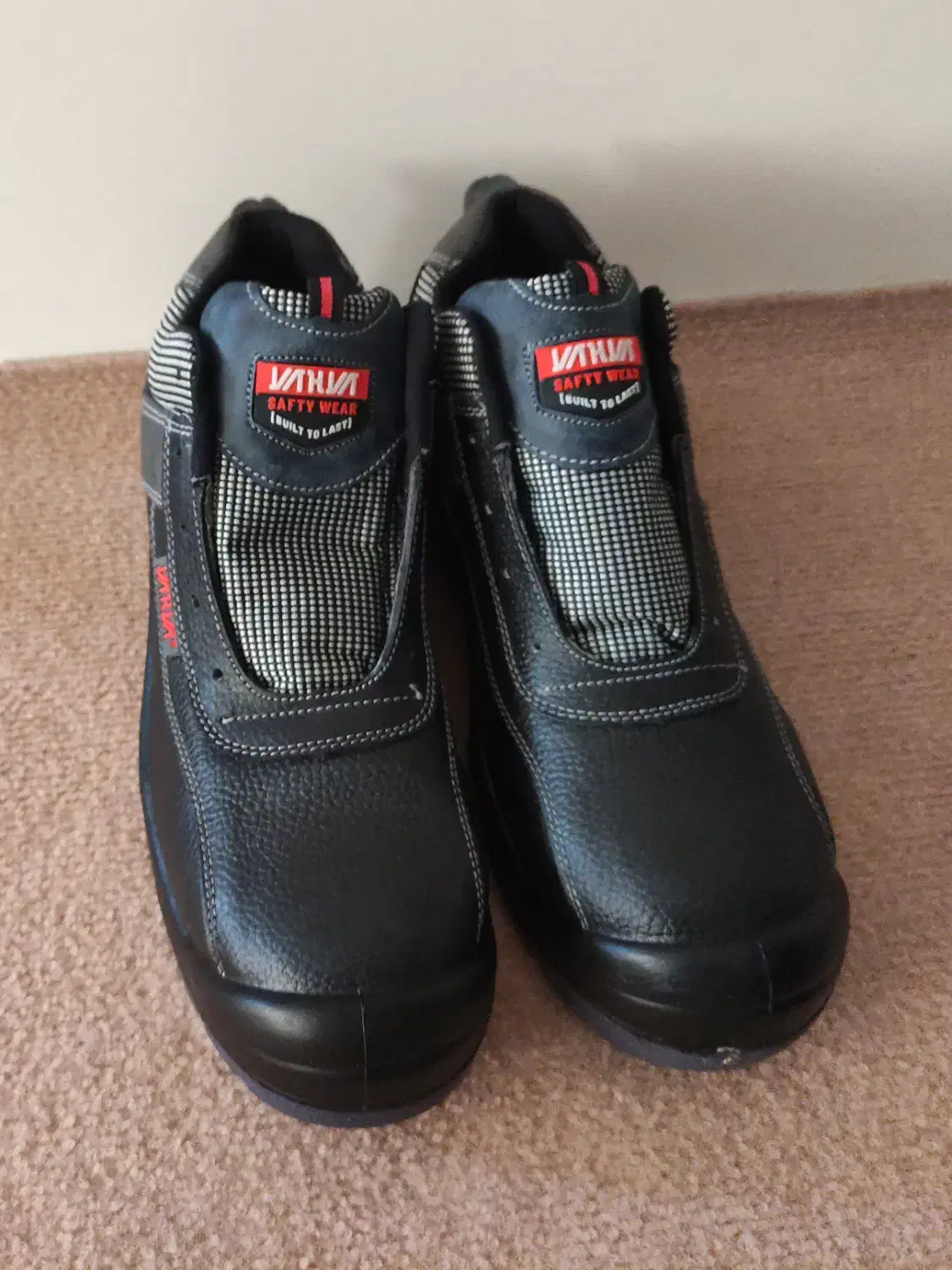 کفش ایمنی /کفش کار|کیف، کفش، کمربند|شهرکرد, |دیوار