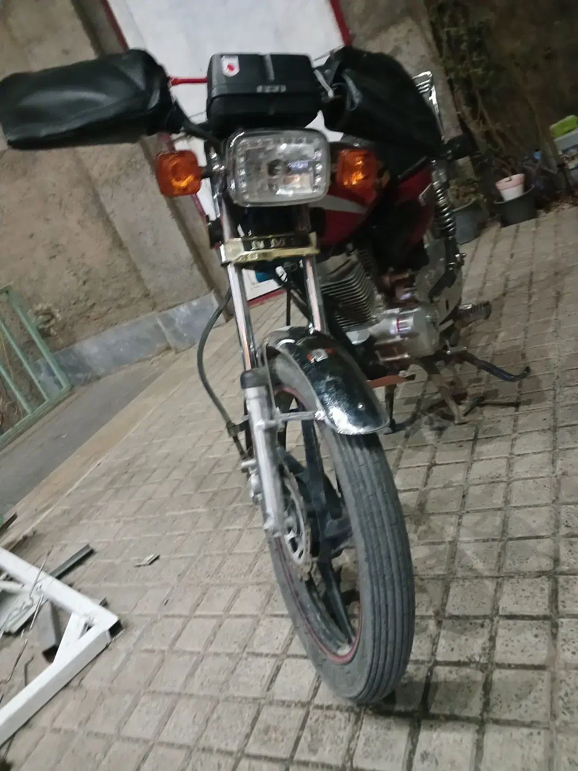 موتور هندا ۲۰۰|موتورسیکلت|هشتگرد, خور|دیوار