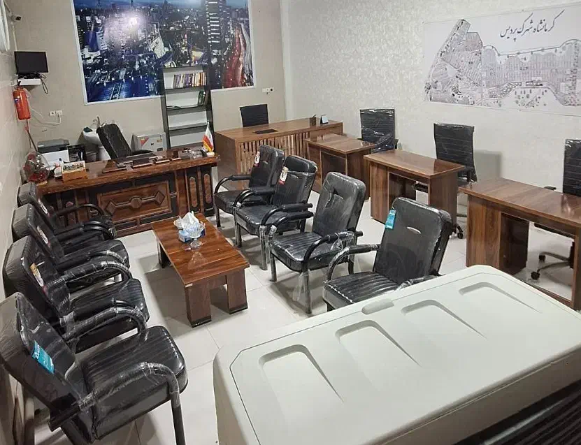 استخدام /کار در املاک خانم و آقا /زیبا شهر پردیس|استخدام بازاریابی و فروش|کرمانشاه, |دیوار