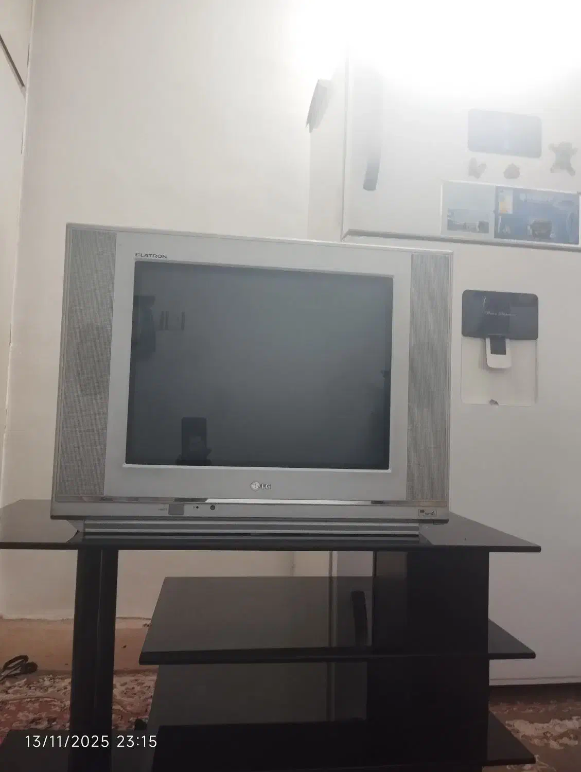 تلویزیون 21الجی همراه میزtv|تلویزیون و پروژکتور|گرگان, |دیوار