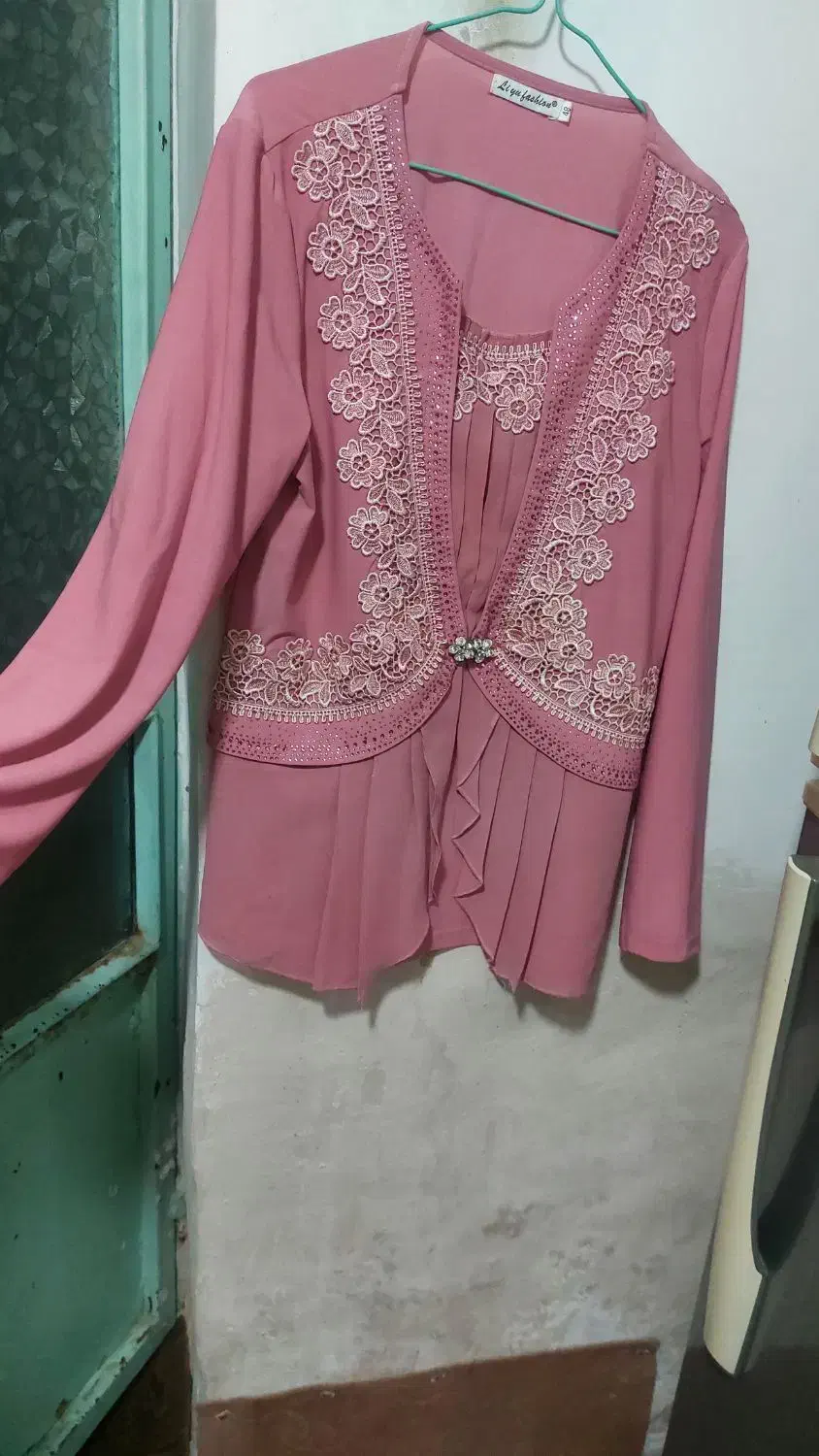 لباس مجلسی ومانتو زنانه درحدود باقیمت مناسب|لباس|اهر, |دیوار