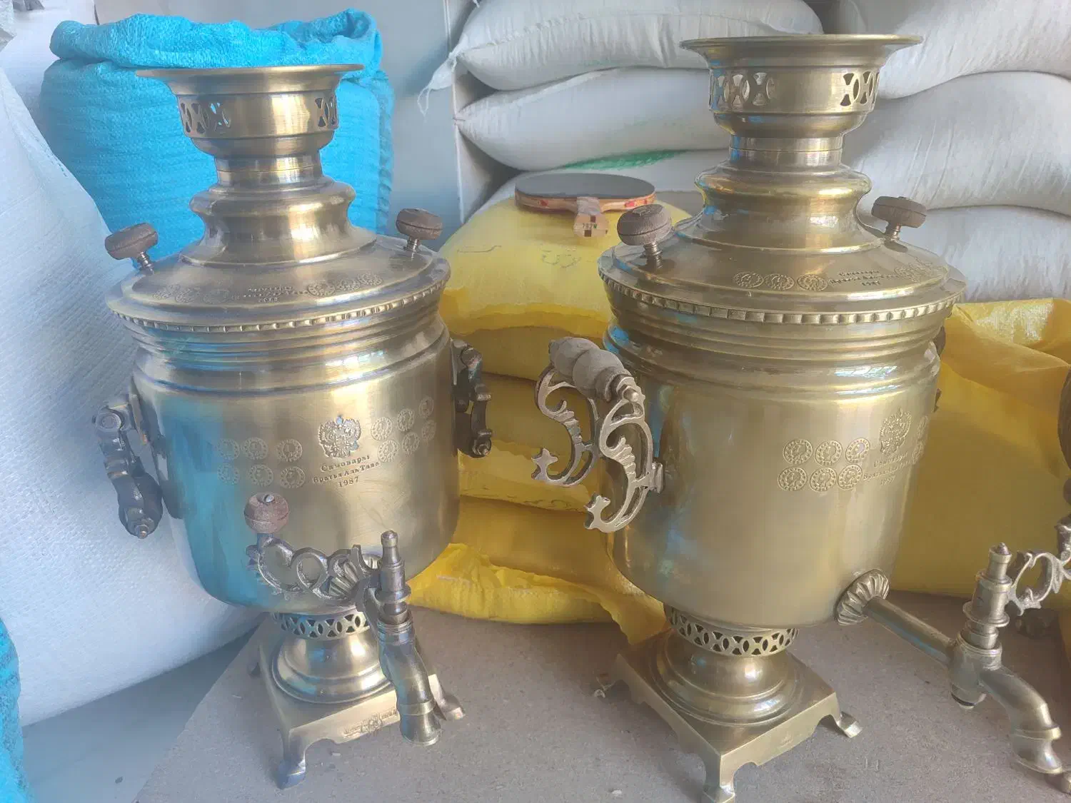 دو عدد سماور اصل روس بسیار قدیمی دارای ۲۰ مهر|کلکسیون اشیاء عتیقه|مهربان, |دیوار