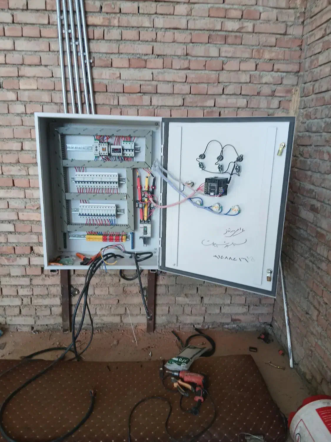 اجرای صفر تا صد برق صنعتی وخانکی|خدمات پیشه و مهارت|لیلان, |دیوار