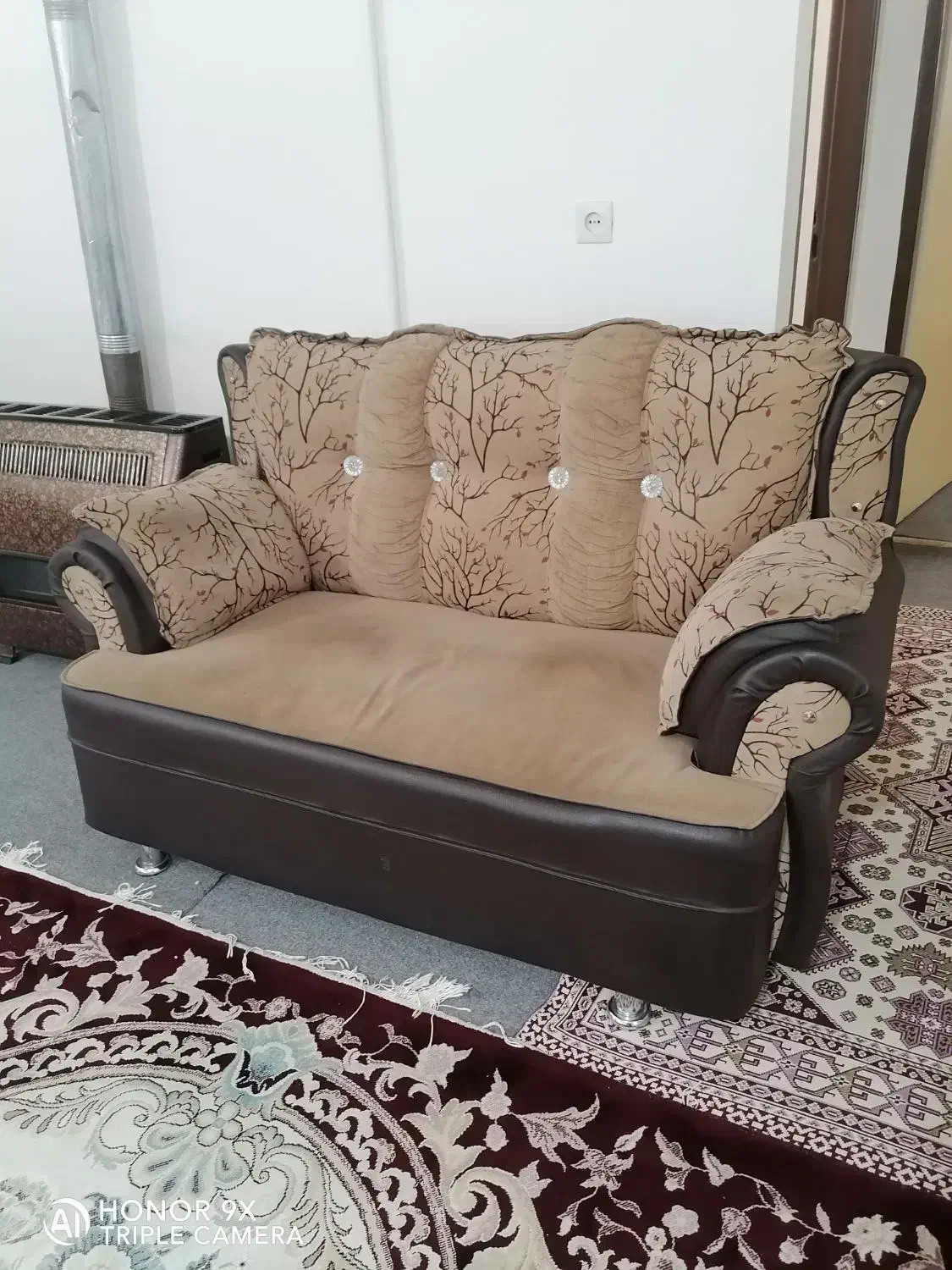 مبل تمیز وسالم|مبلمان خانگی و میز عسلی|فولادشهر, B2|دیوار