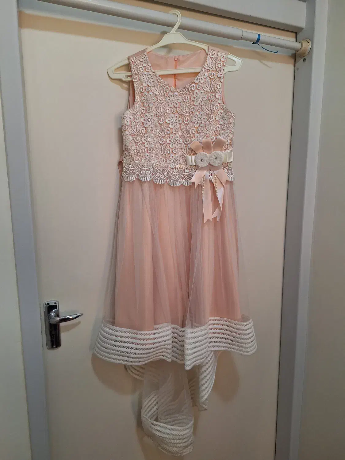 لباس مجلسی دخترانه|کفش و لباس بچه|اصفهان, سرچشمه|دیوار