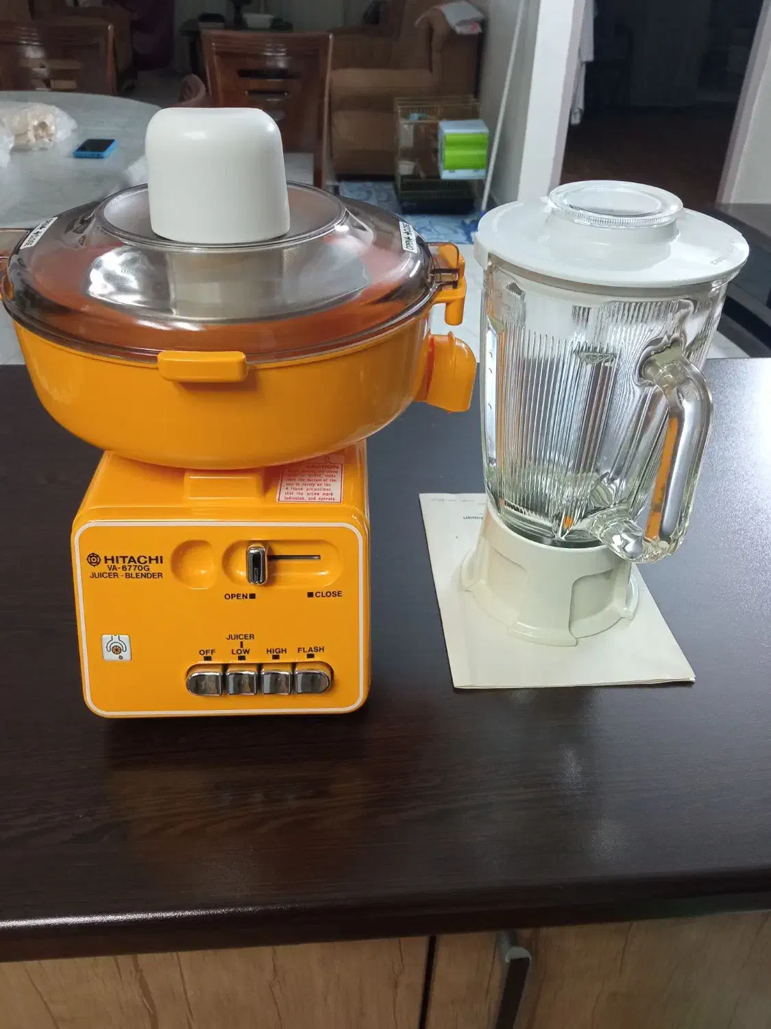 یک دستگاه آبمیوه گیری هیتاچی اصل ژاپن نو|آبمیوه‌گیر و آب‌مرکبات‌گیر|کرج, باغستان|دیوار