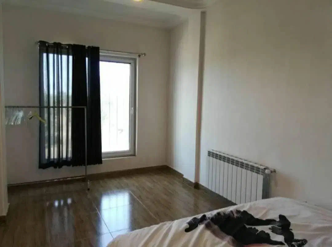 اجاره ویلا دوبلکس نوساز|اجارهٔ کوتاه‌مدت ویلا و باغ|لاهیجان, شیشه گران|دیوار