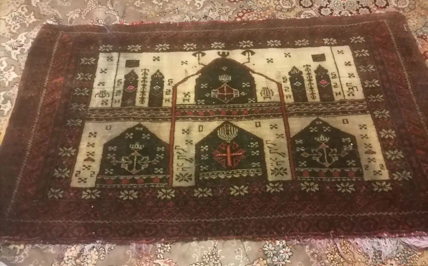 پشتی دستی وقالیچه|پشتی|تربت جام, فاز ۳ فرهنگیان|دیوار